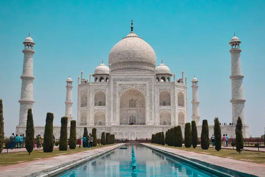 Gurgaon to Taj Mahal Taxi | Vrinda Travels